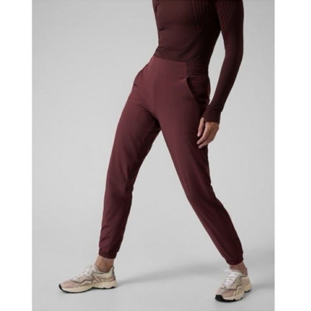 Athleta Brooklyn Lined Joggers in Decadent Chocolate Size 0P